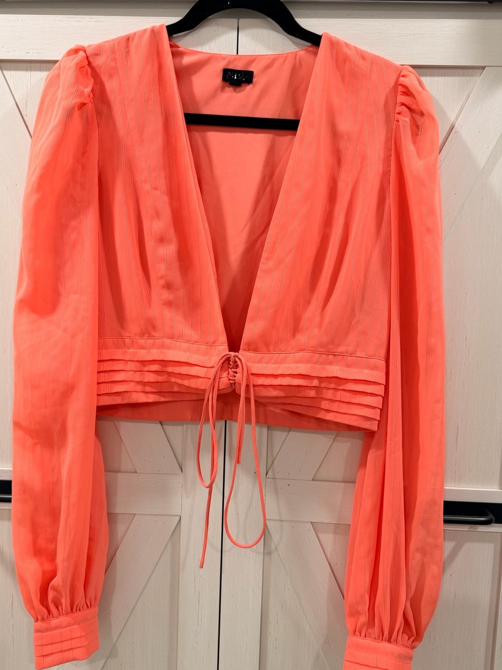 NBD Coral V-Neck Tie-Front Dressy Cropped Blouse